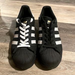 adidas superstars !